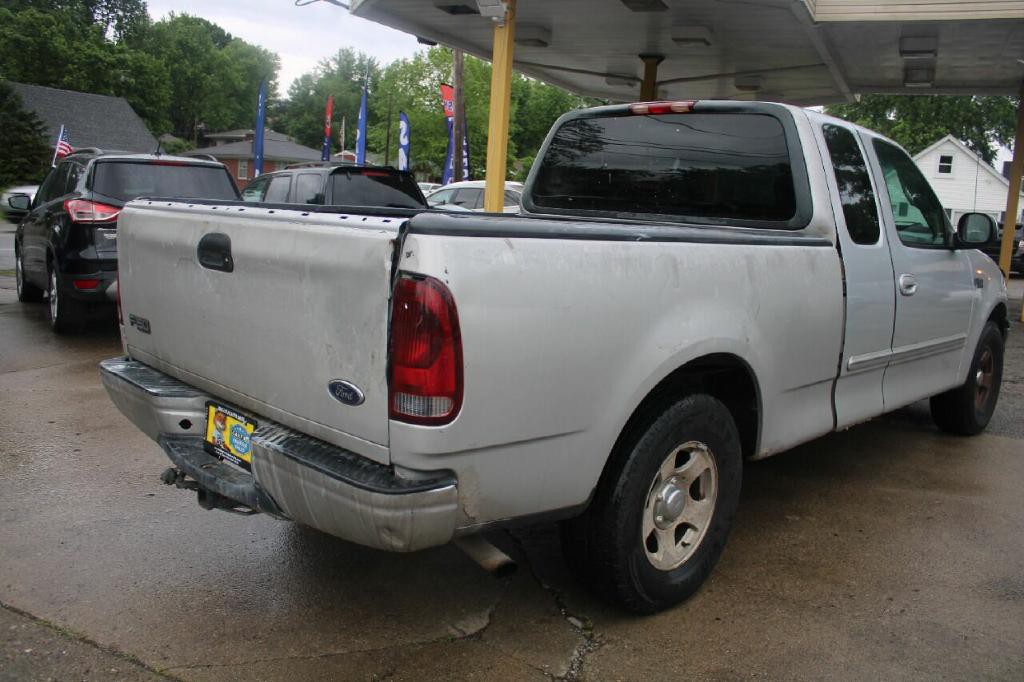 2002 Ford F-150 Image 3