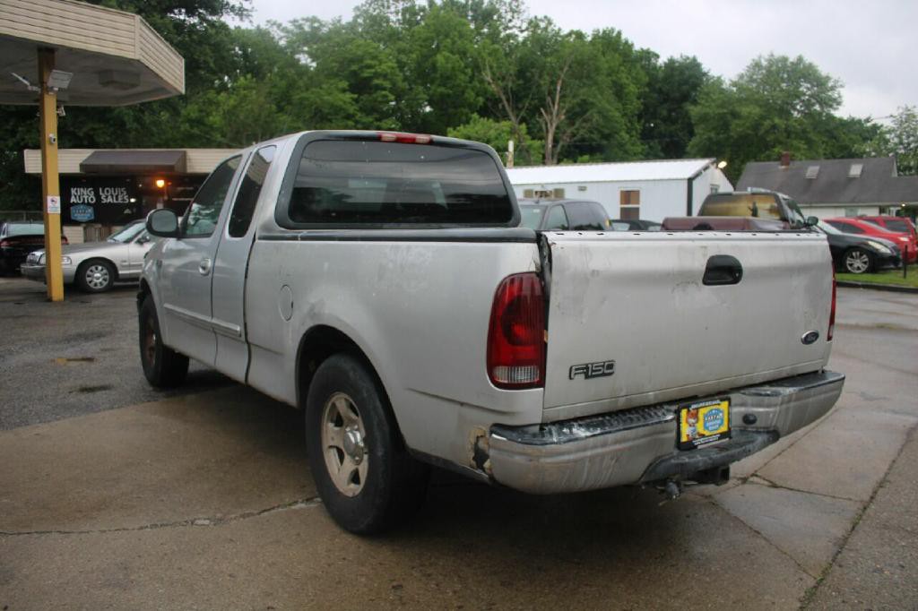 2002 Ford F-150 Image 5