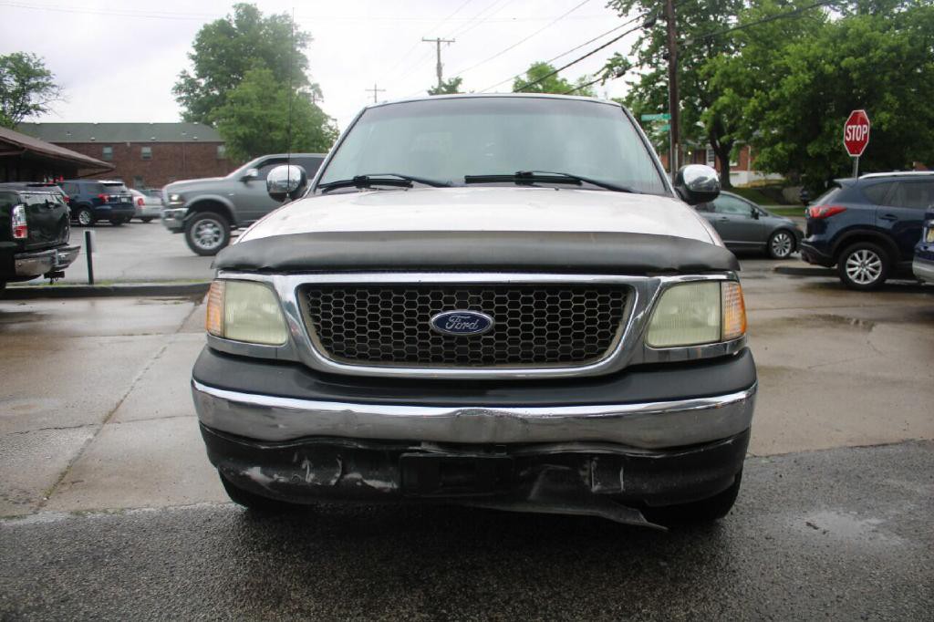 2002 Ford F-150 Image 8