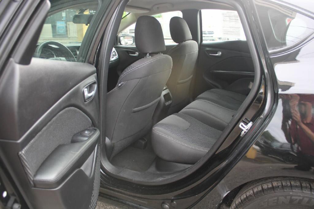 2015 Dodge Dart Image 16