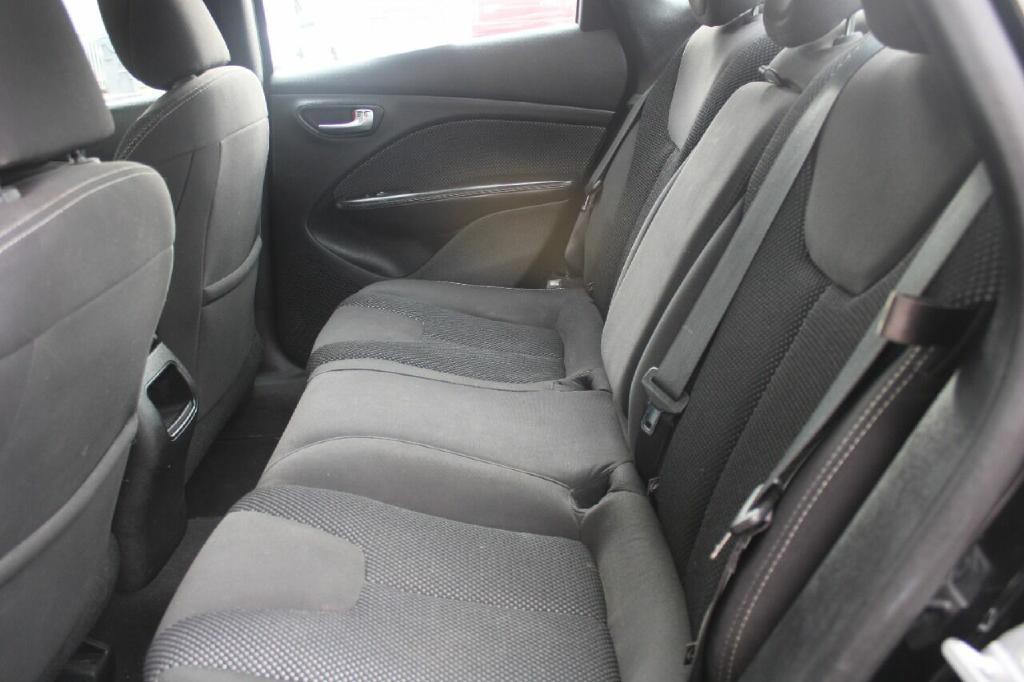 2015 Dodge Dart Image 18
