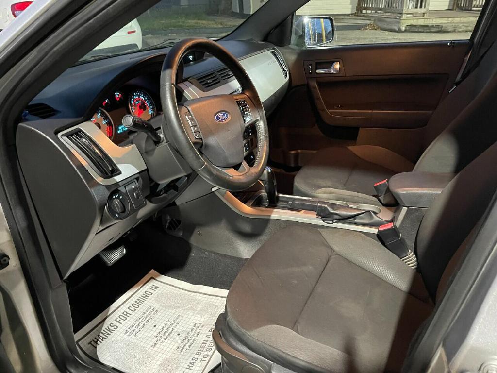 2010 Ford Focus Image 12