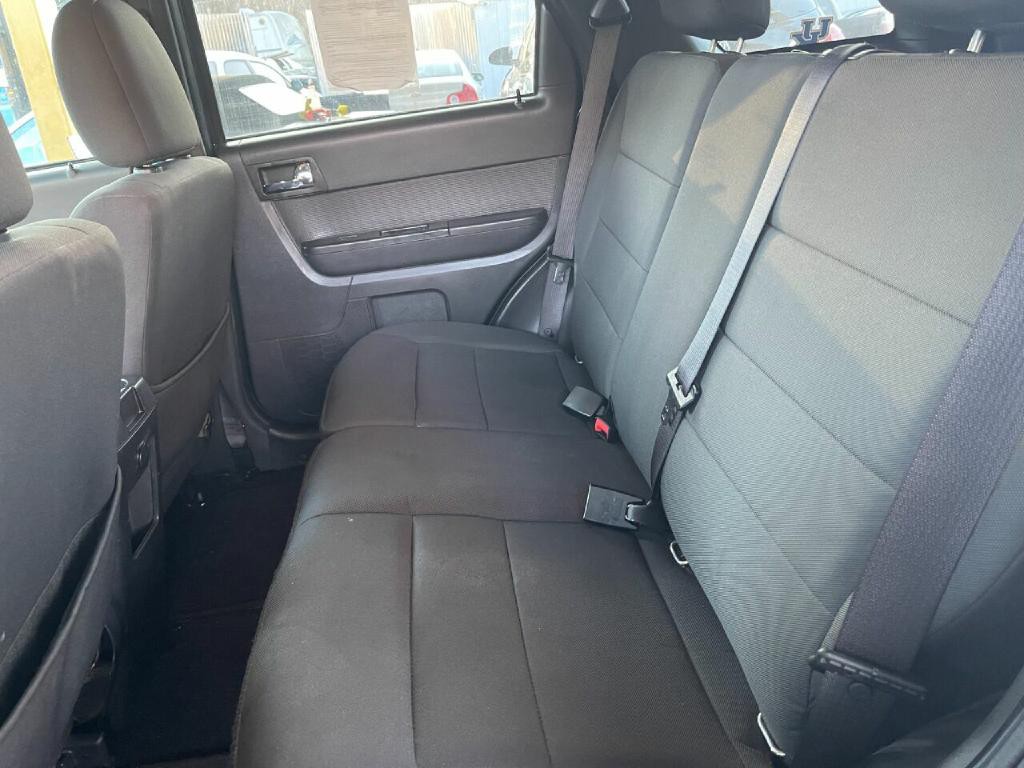 2012 Ford Escape Image 24