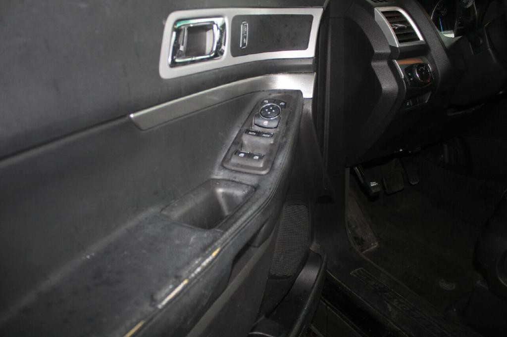 2014 Ford Explorer Image 9