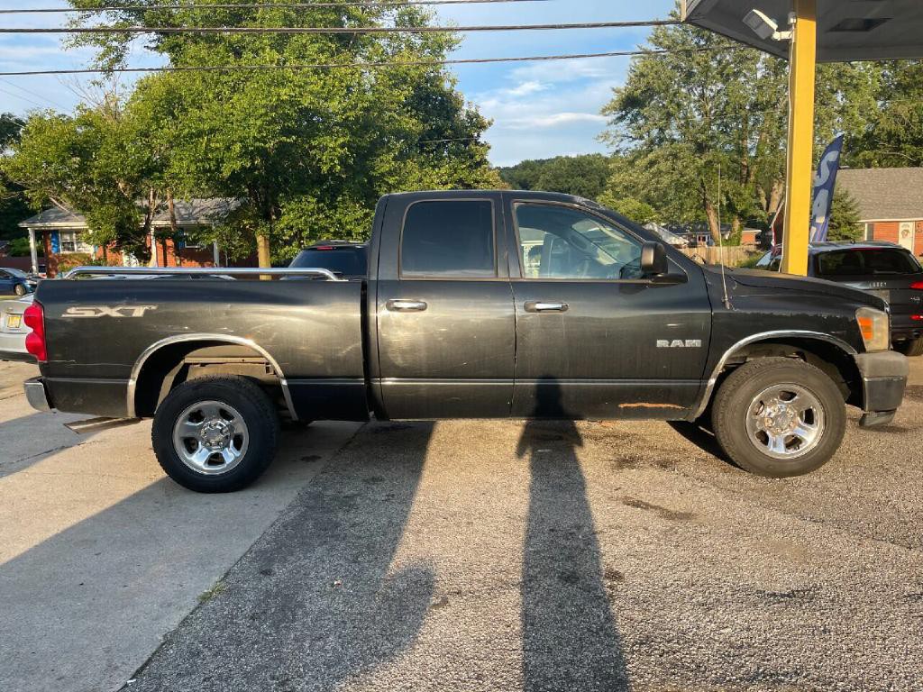 2008 Dodge Ram 1500 Image 2
