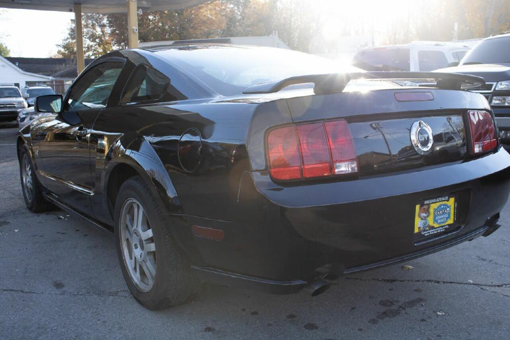 2005 Ford Mustang Image 5