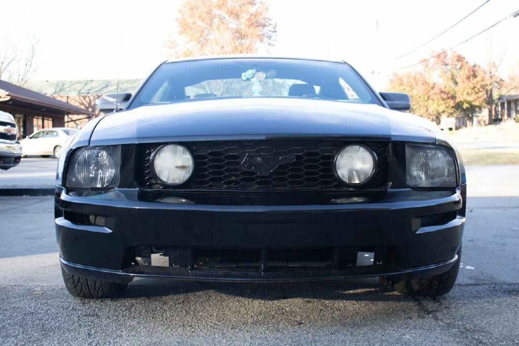 2005 Ford Mustang Image 8
