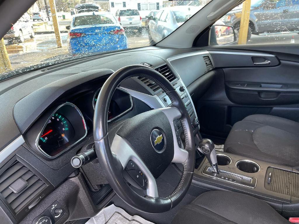 2011 Chevrolet Traverse Image 14