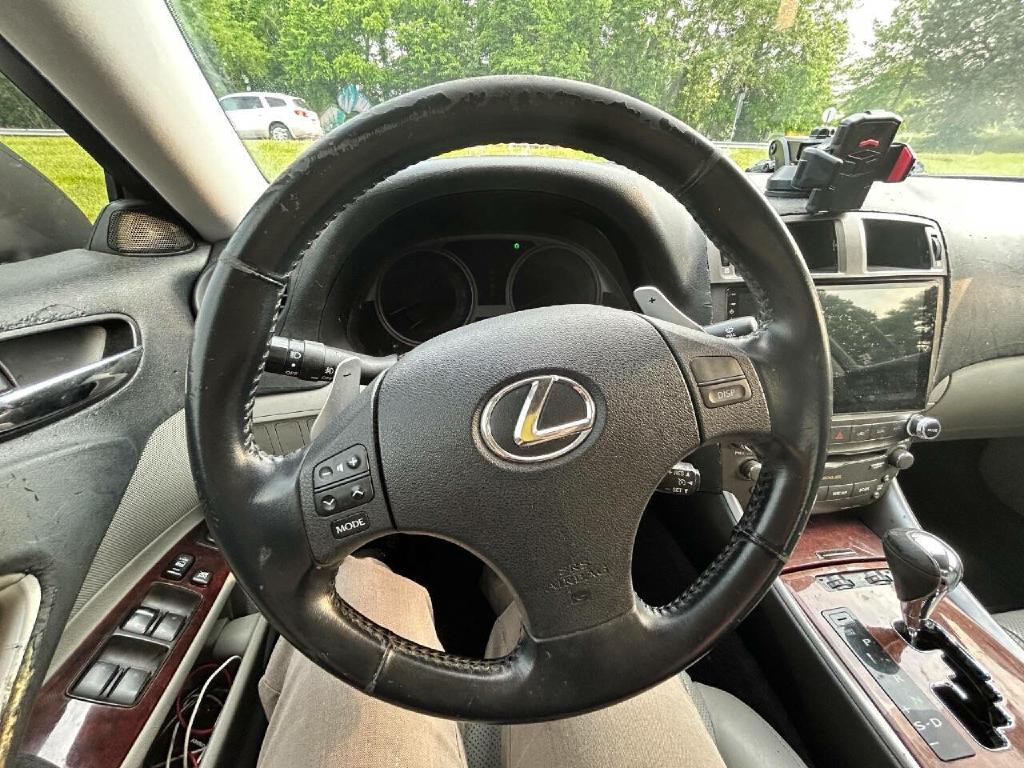 2006 Lexus IS 250 Image 15