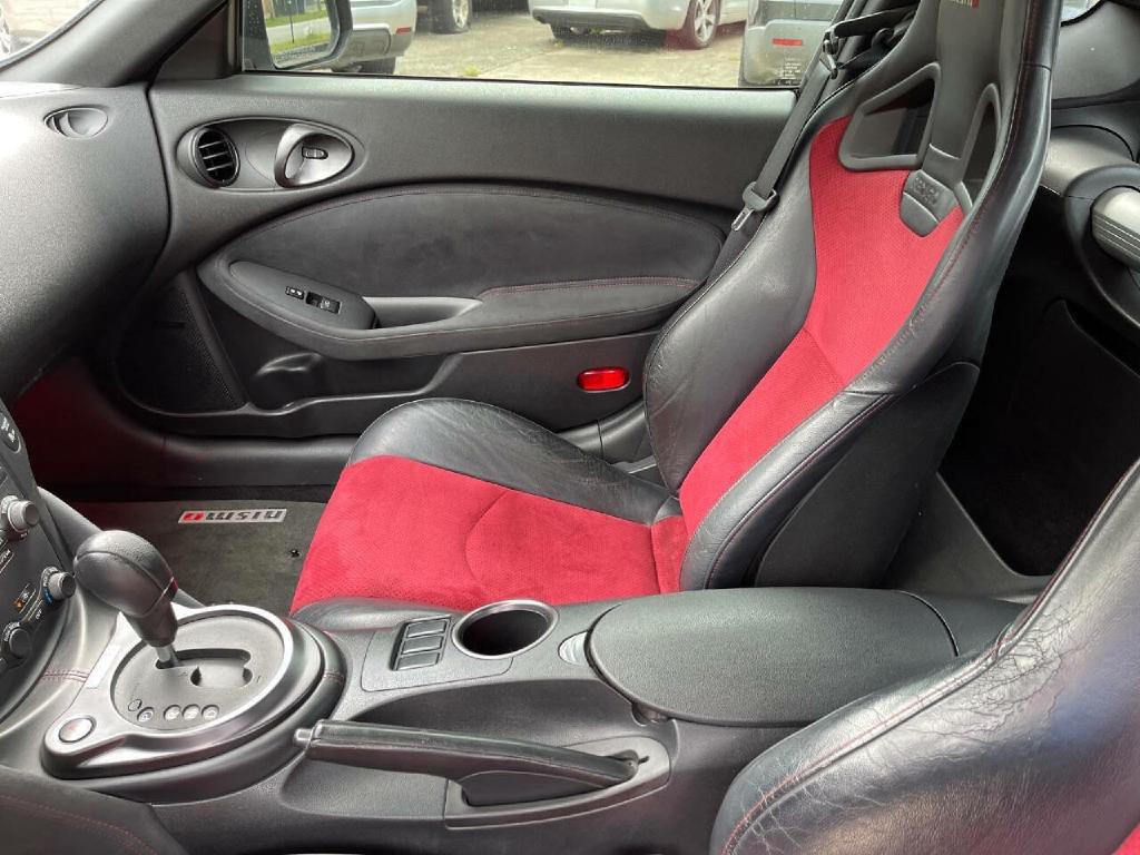 2015 Nissan 370Z Image 15