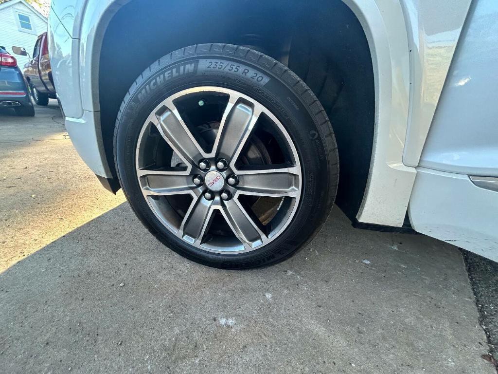 2018 GMC Acadia Image 30