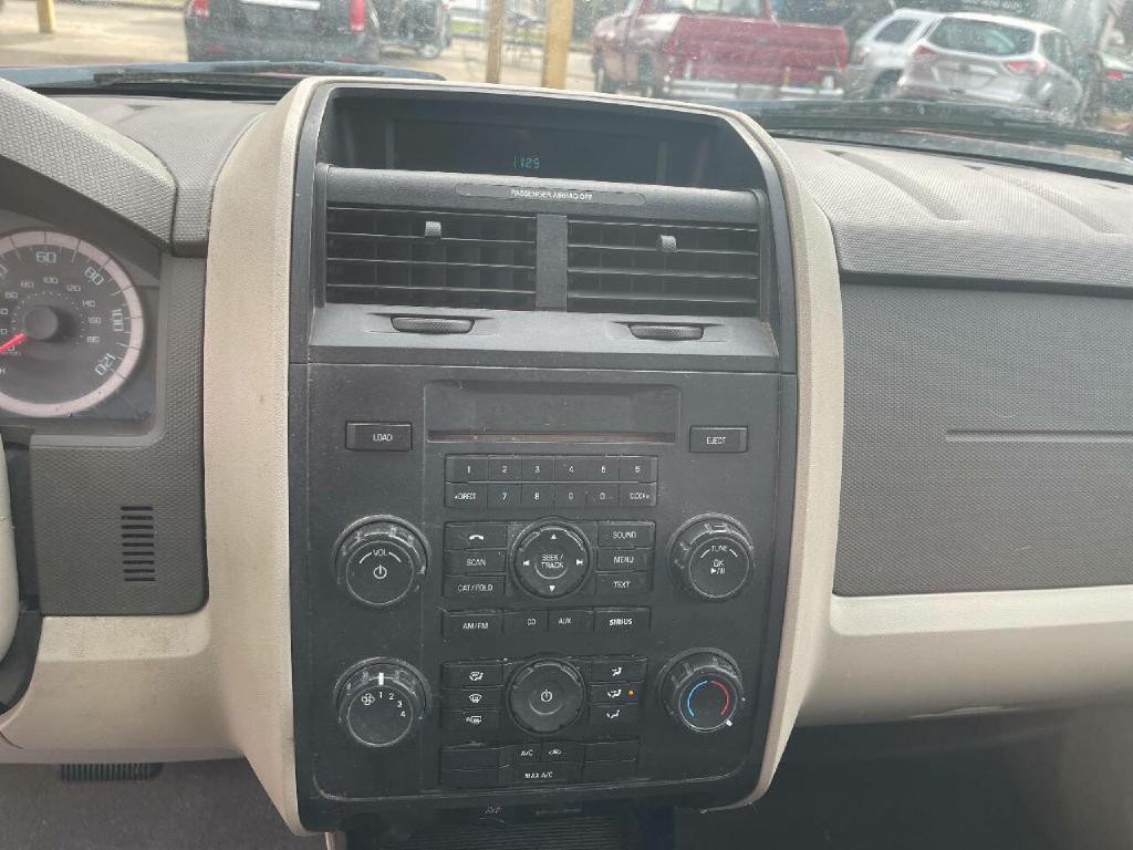 2011 Ford Escape Image 14