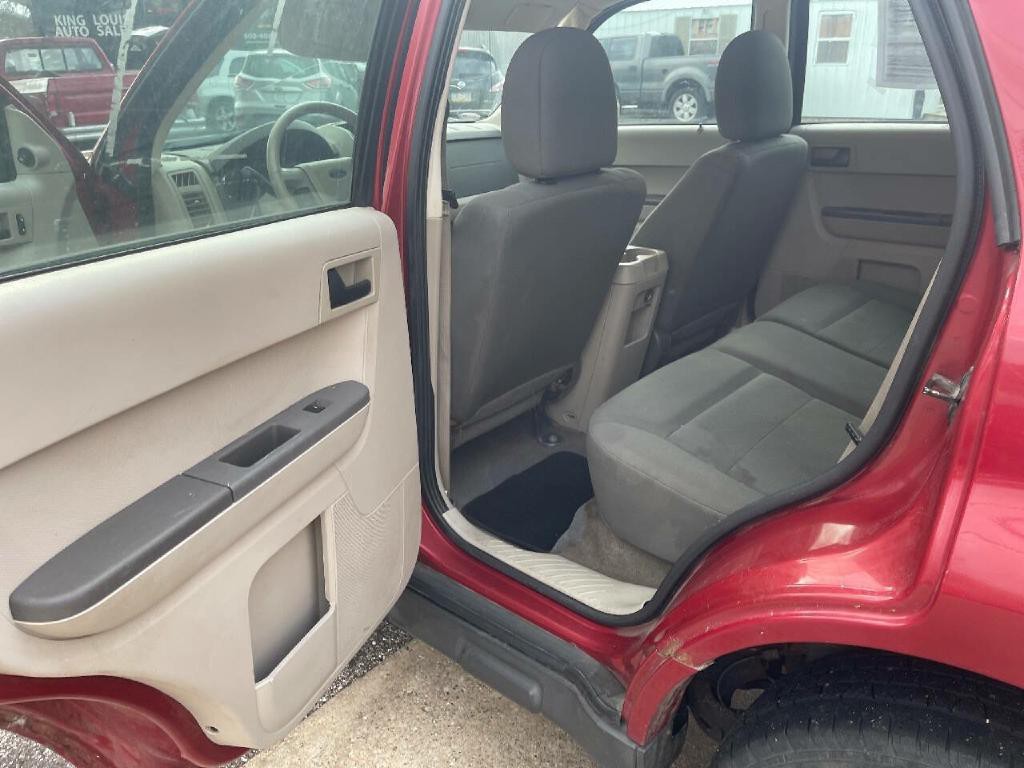 2011 Ford Escape Image 16