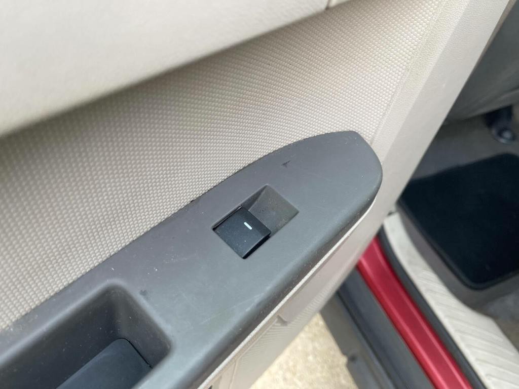 2011 Ford Escape Image 18