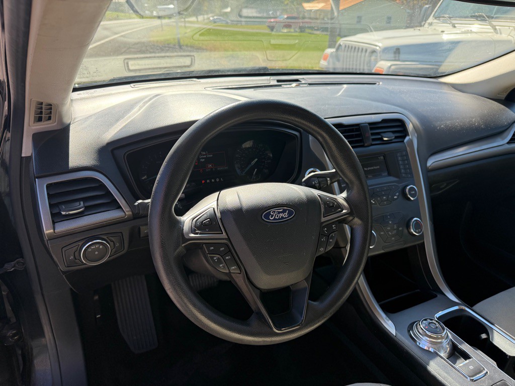 2019 Ford Fusion Image 12