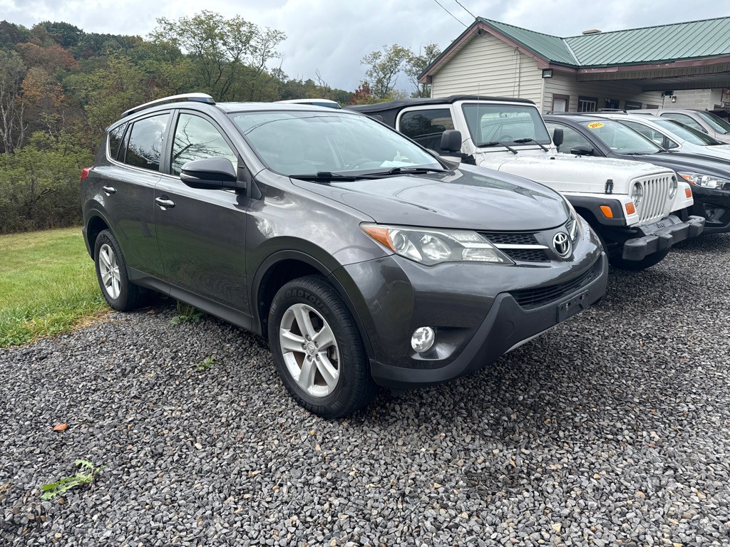 2013 Toyota Rav4 Image 1