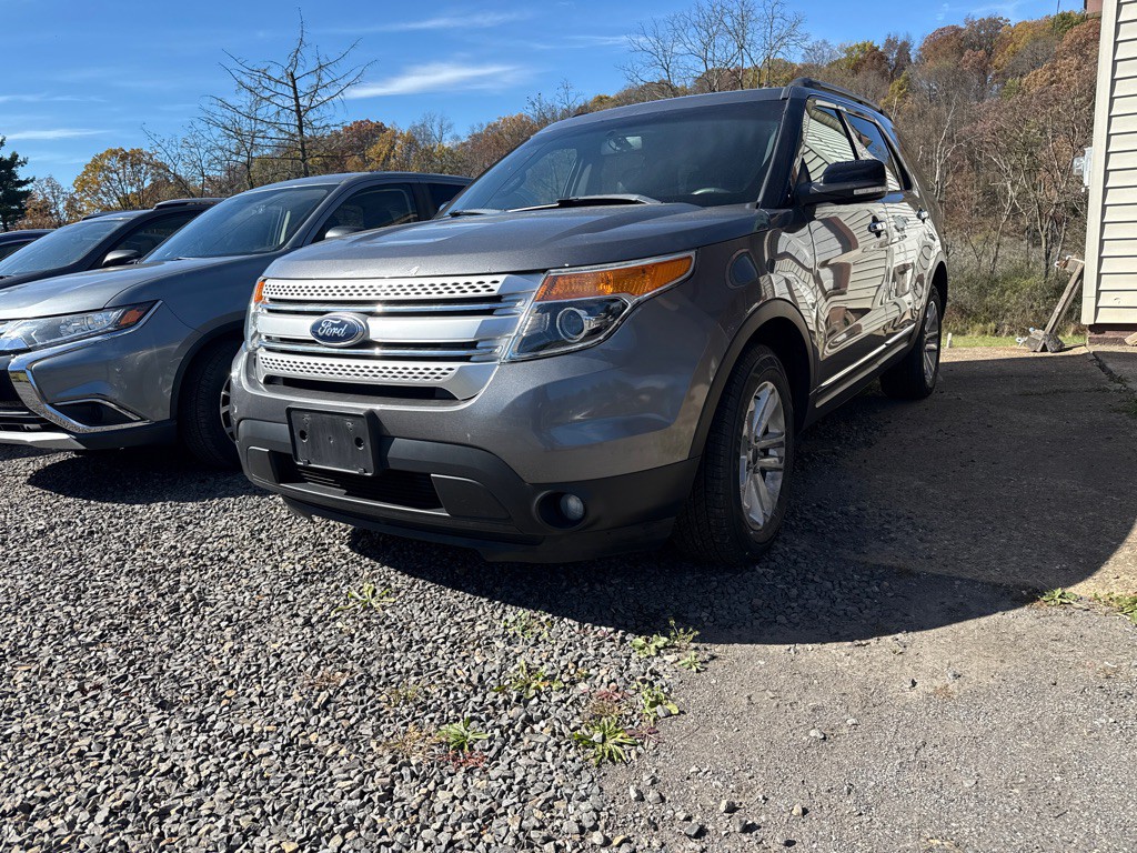 2013 Ford Explorer Image 1