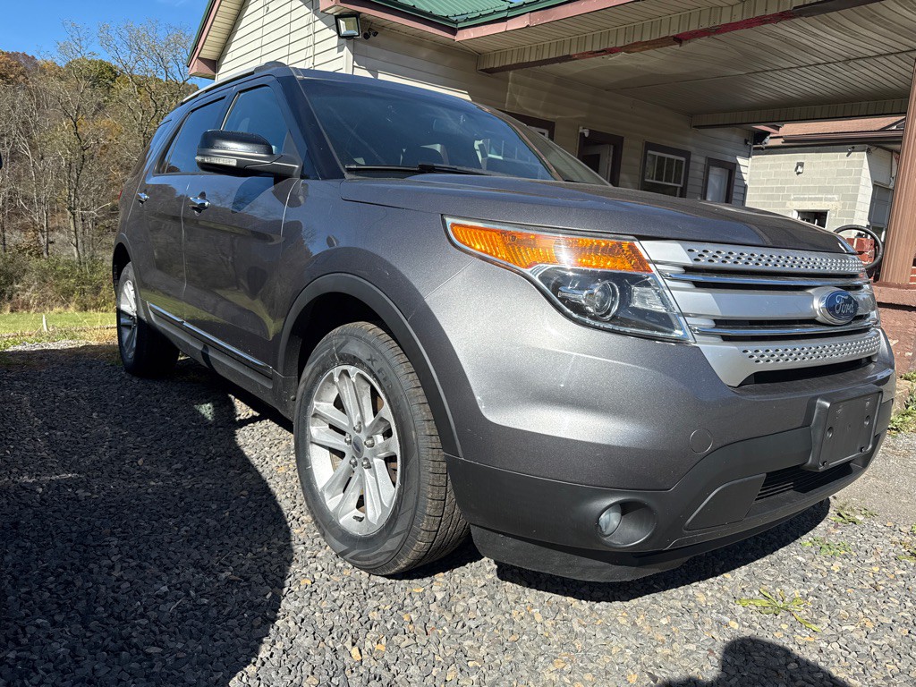 2013 Ford Explorer Image 2