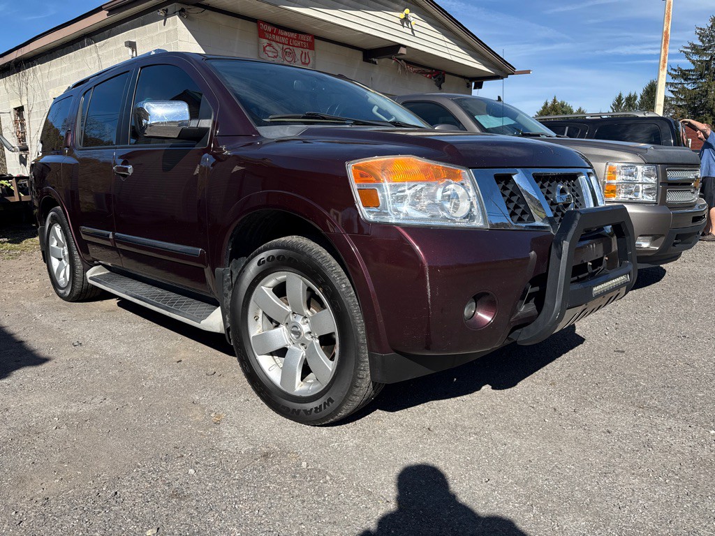 2014 Nissan Armada Image 1