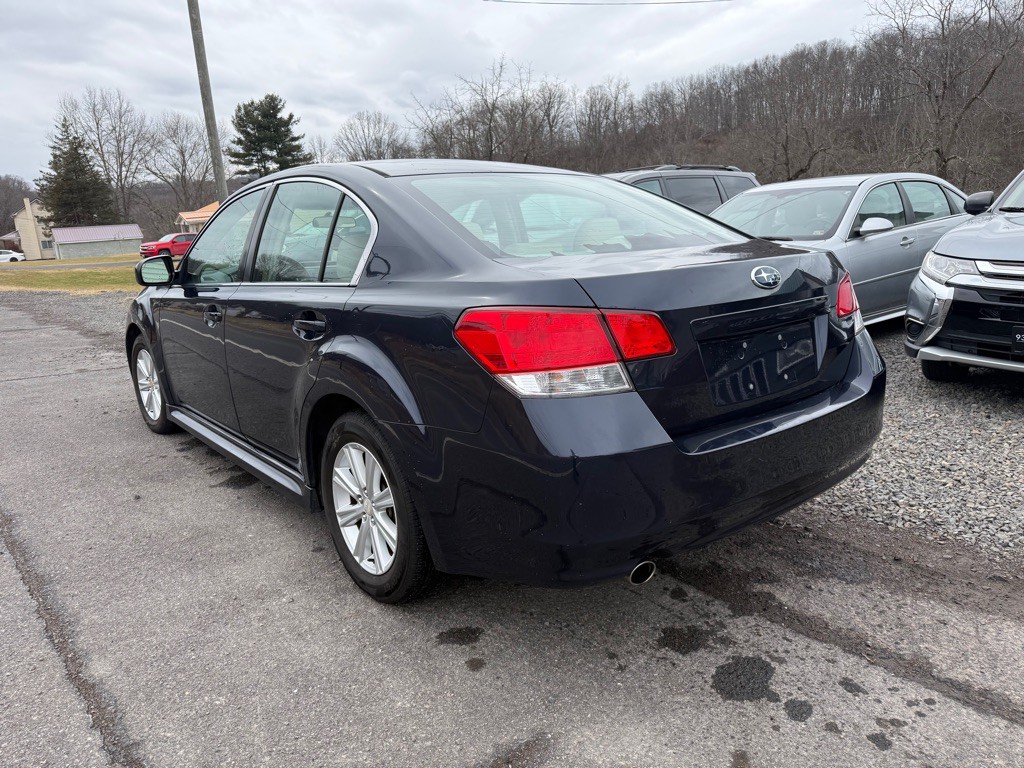 2012 Subaru Legacy Image 3