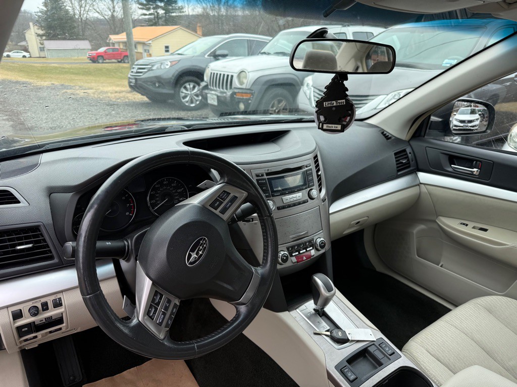 2012 Subaru Legacy Image 5