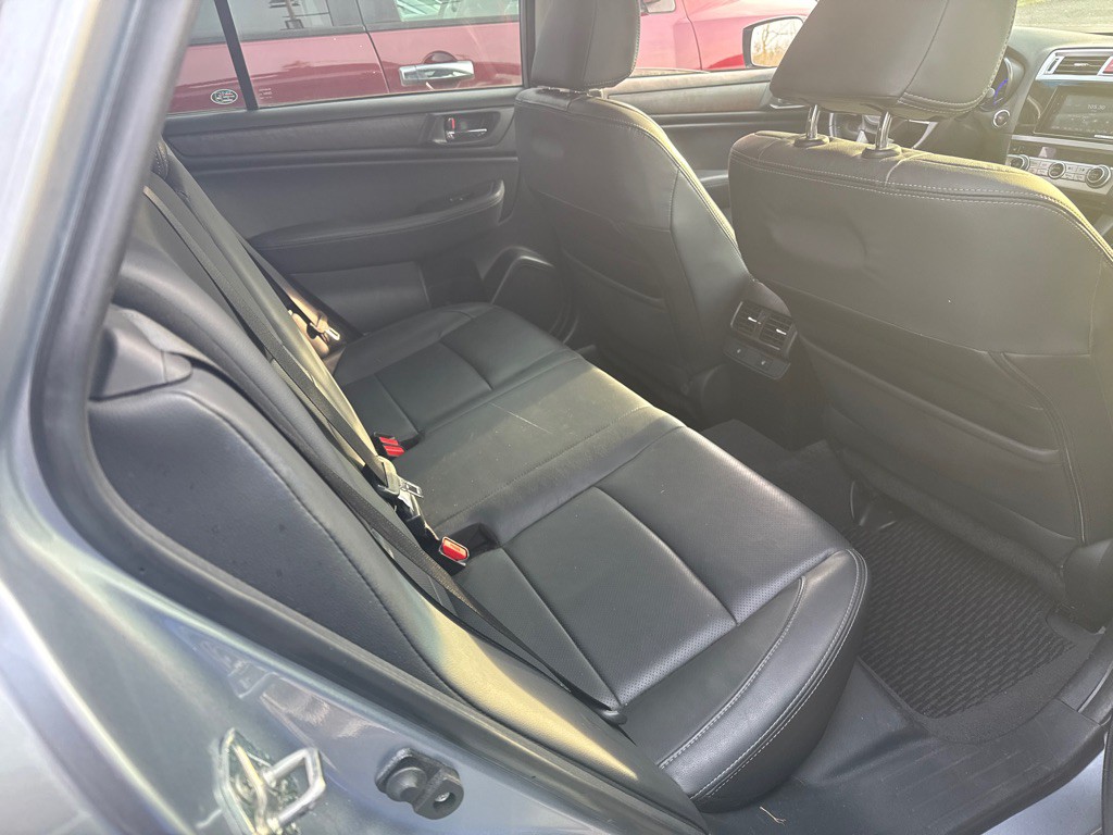 2017 Subaru Outback Image 5