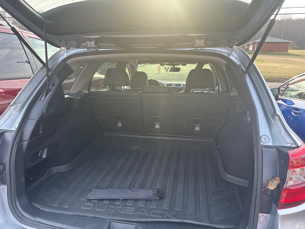 2017 Subaru Outback Image 8