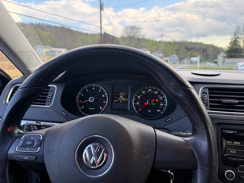 2013 Volkswagen Jetta Image 8
