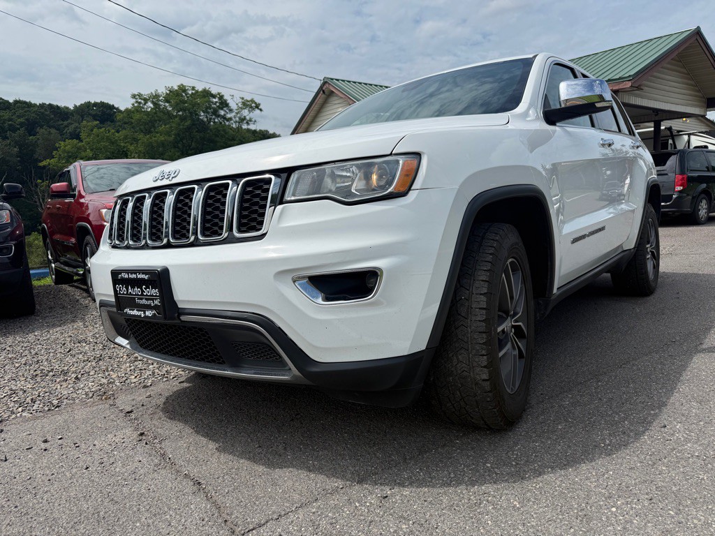 2018 Jeep Grand Cherokee Image 2
