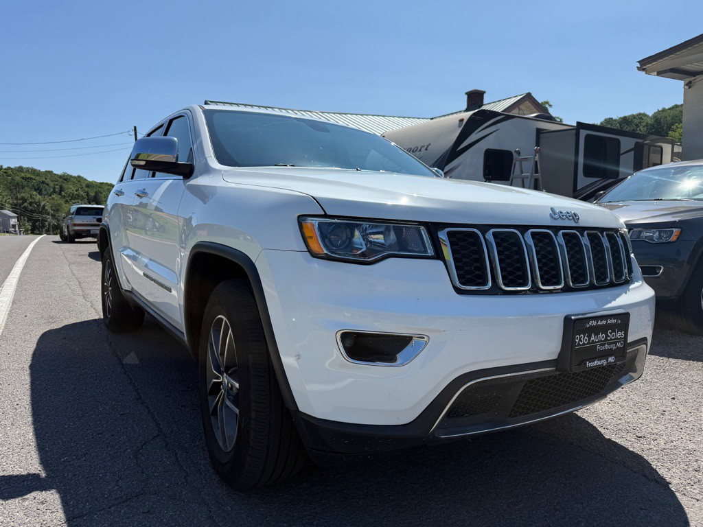 2018 Jeep Grand Cherokee Image 2