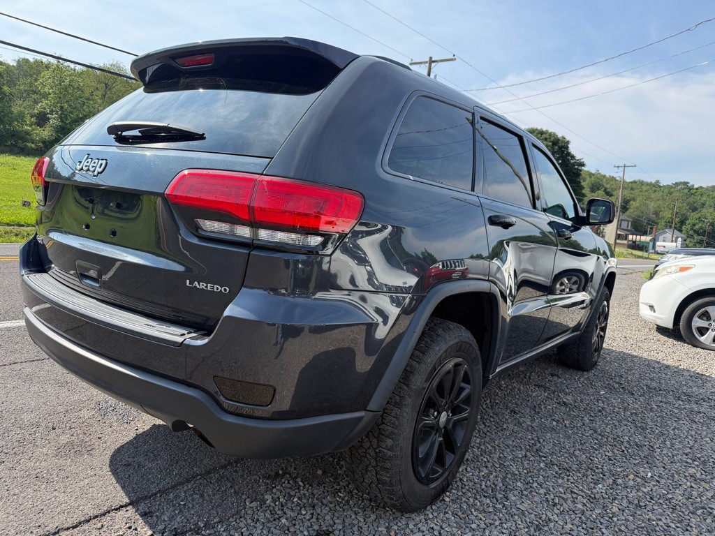 2016 Jeep Grand Cherokee Image 3
