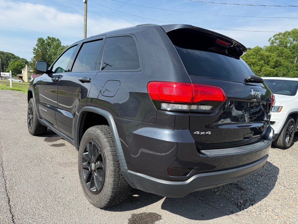 2016 Jeep Grand Cherokee Image 13