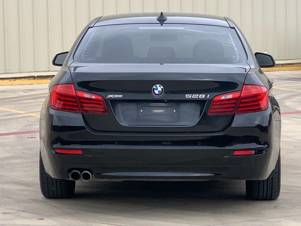 2015 BMW 5 Series Image 4