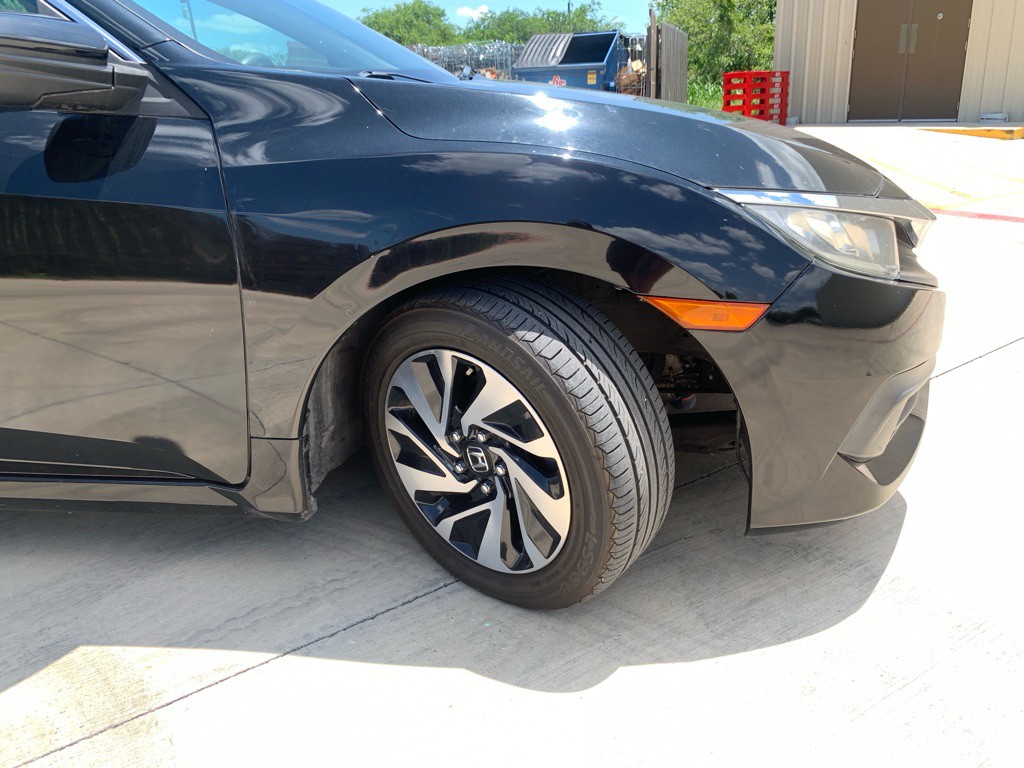 2017 Honda Civic Image 8