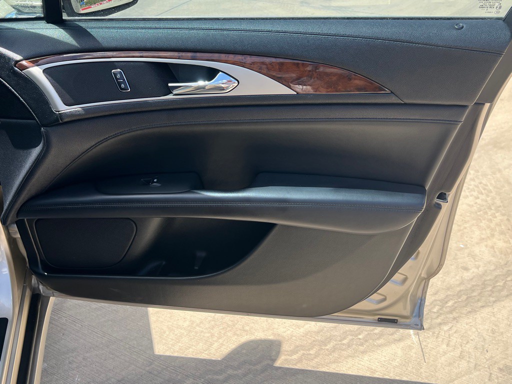2017 Lincoln MKZ Image 15