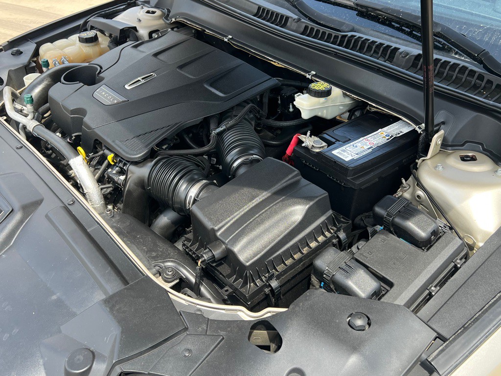 2017 Lincoln MKZ Image 19