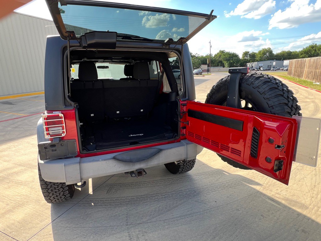 2012 Jeep Wrangler Unlimited Image 13