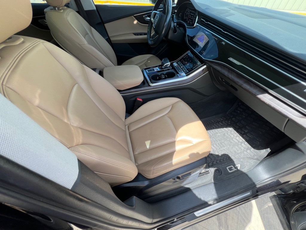 2020 Audi Q7 Image 17
