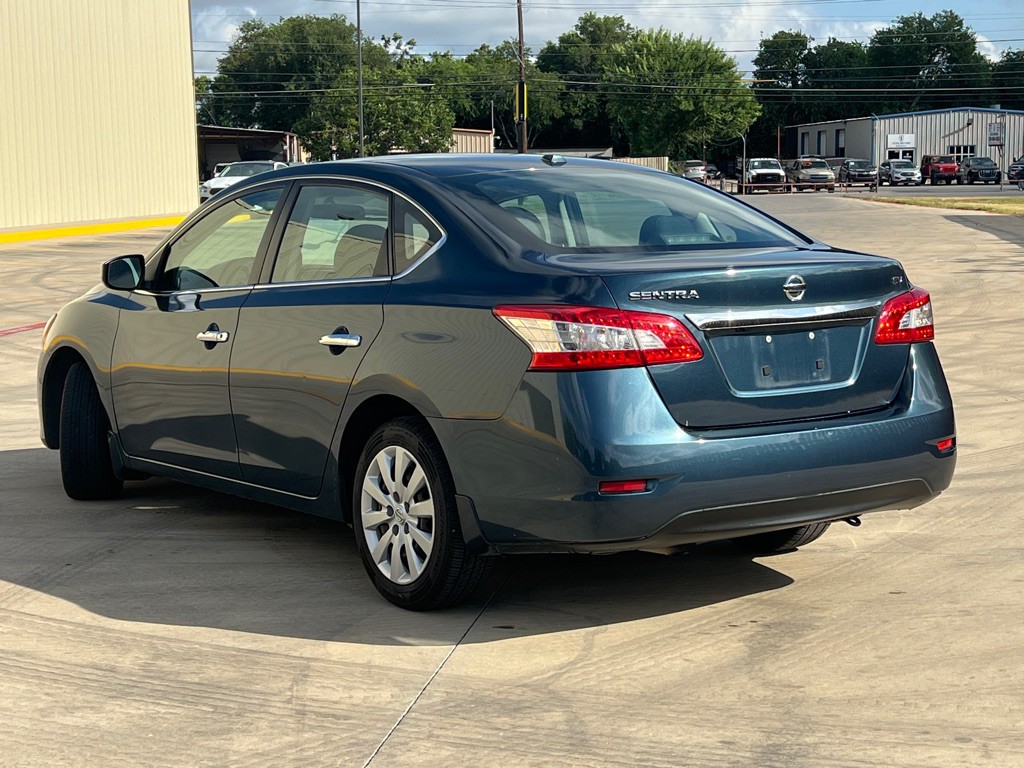 2015 Nissan Sentra Image 3