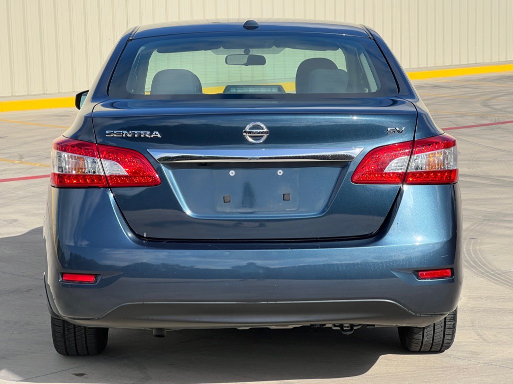 2015 Nissan Sentra Image 4