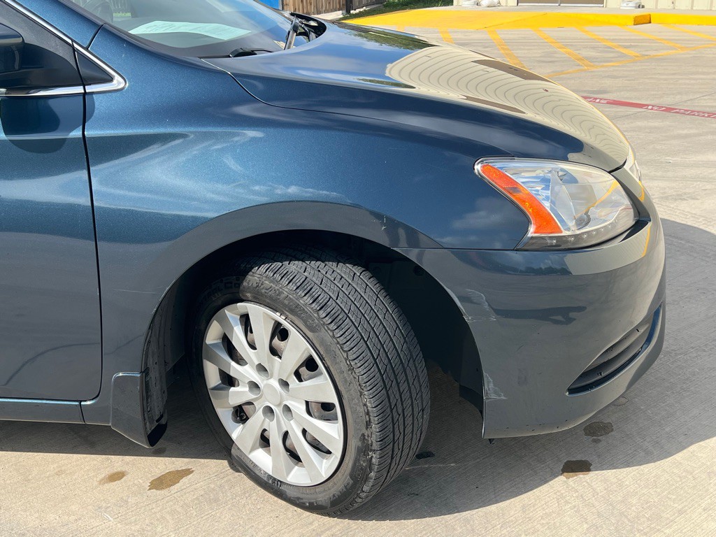 2015 Nissan Sentra Image 8