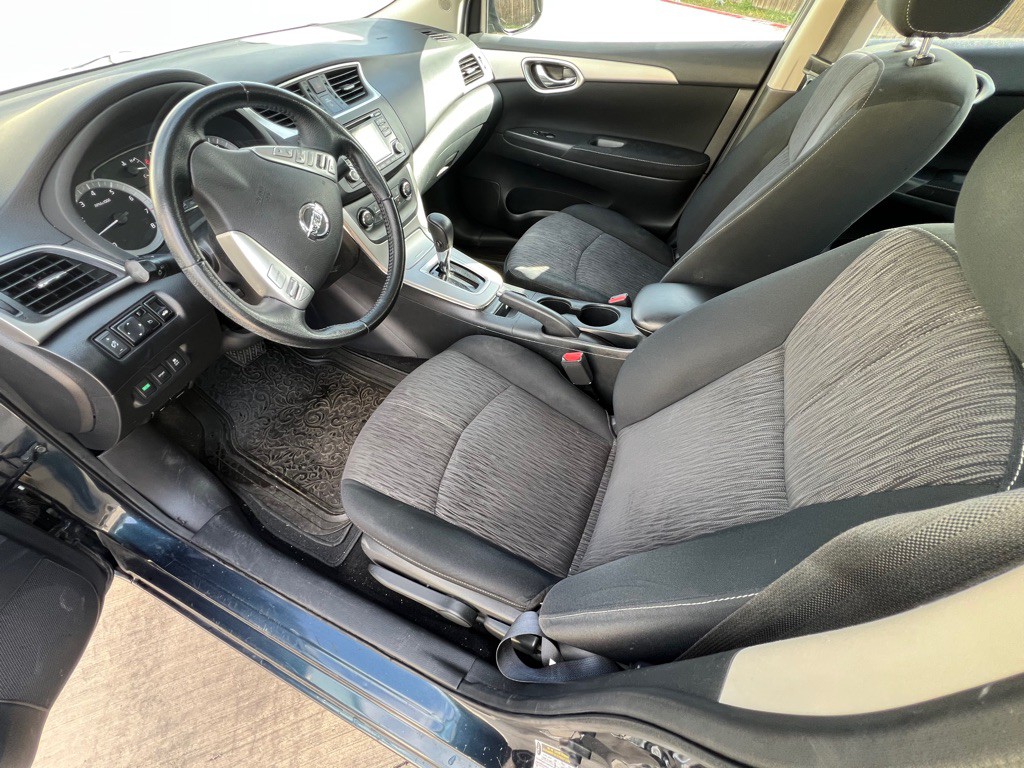 2015 Nissan Sentra Image 10