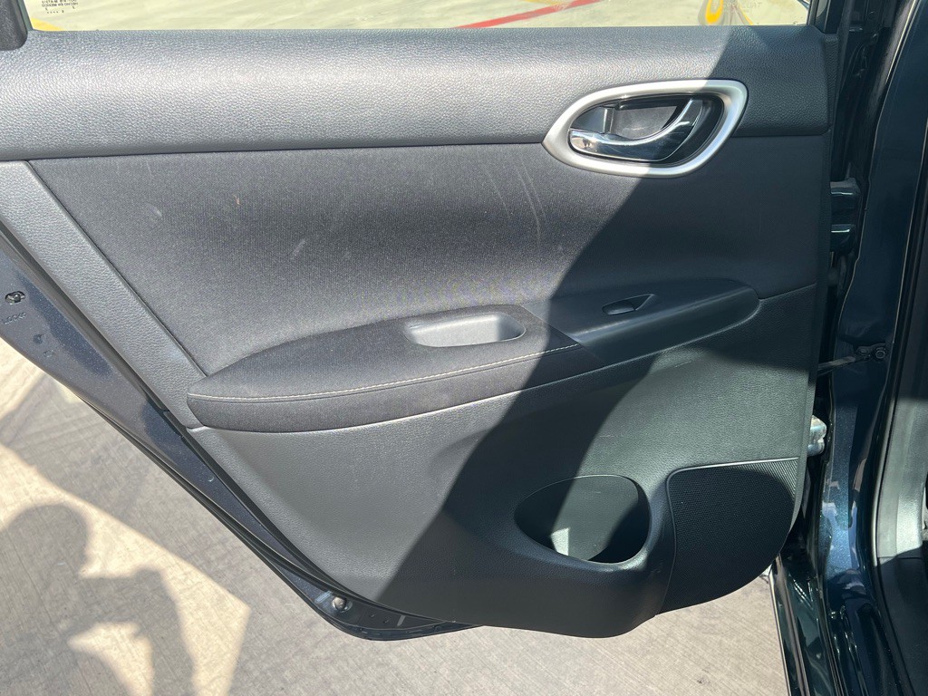 2015 Nissan Sentra Image 11