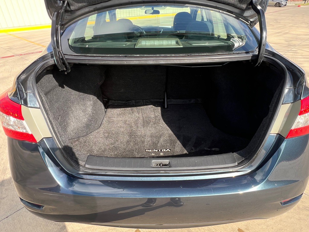 2015 Nissan Sentra Image 13