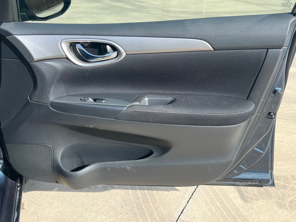 2015 Nissan Sentra Image 15