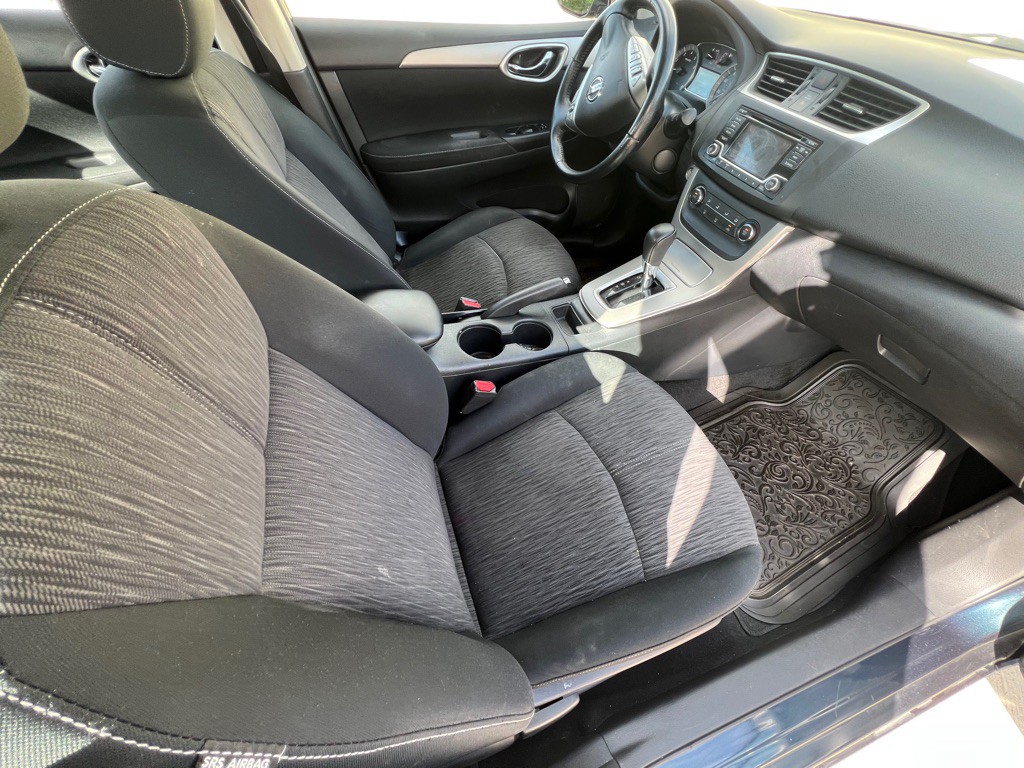 2015 Nissan Sentra Image 16