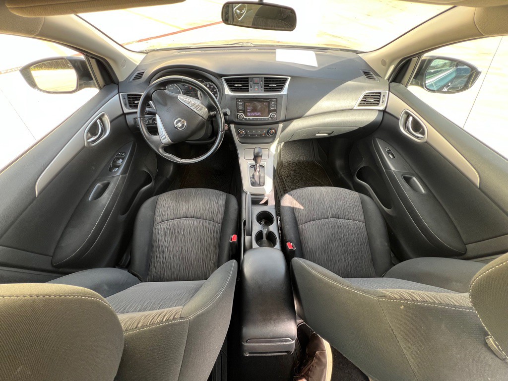 2015 Nissan Sentra Image 17