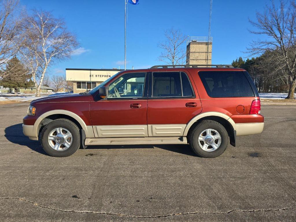 2006 Ford Expedition Image 2