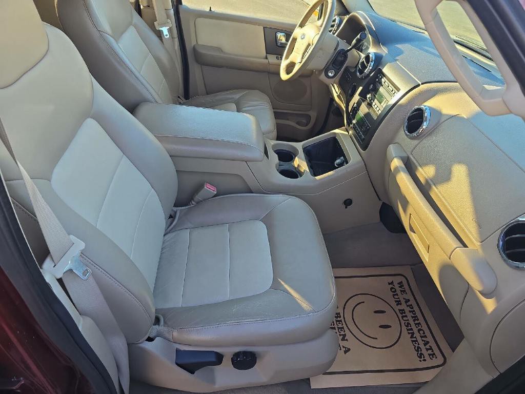 2006 Ford Expedition Image 13
