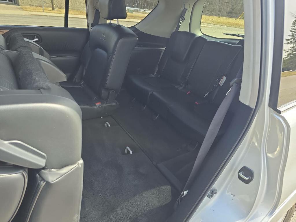 2014 INFINITI QX80 Image 11